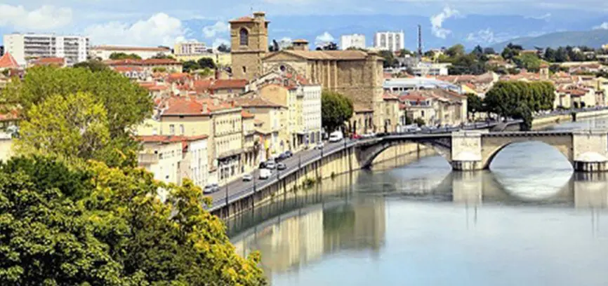 Comment la mairie de romans-sur-isère améliore la satisfaction des habitants tout en prévenant l'absentéisme 3 Comment la mairie de romans-sur-isère améliore la satisfaction des habitants tout en prévenant l'absentéisme 2