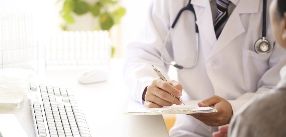 Visites médicales-Médecin-1000x470 px