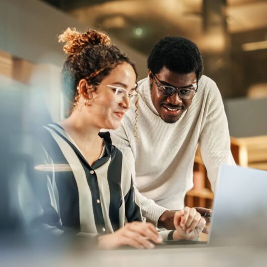 People AdobeStock 558703997