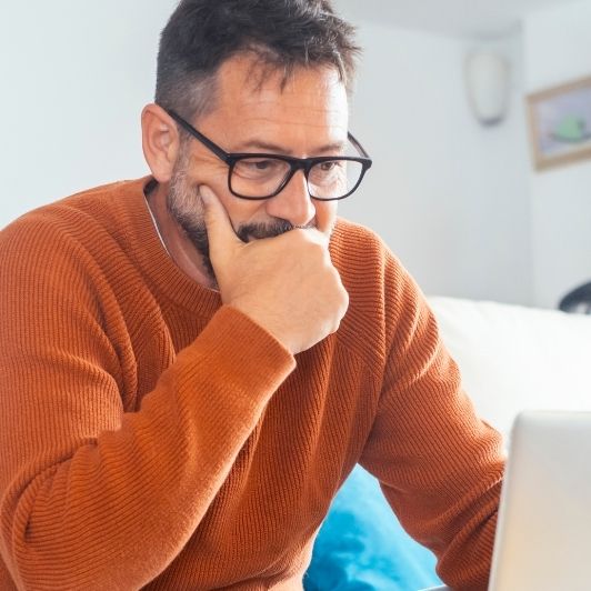 Faux arrêt de travail : pourquoi le nouveau Cerfa papier ne protège pas les employeurs